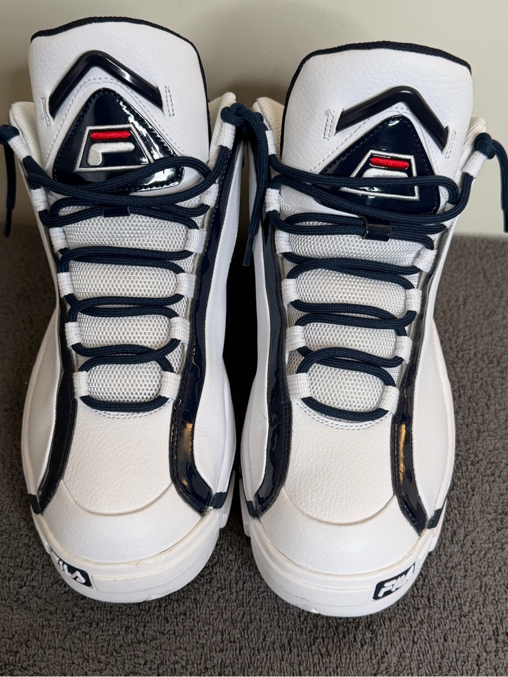 Fila Men’s size 11 Classic Grant Hill 2 basketball style with serious 90’s vibe